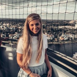 Meet your Posher, Marian